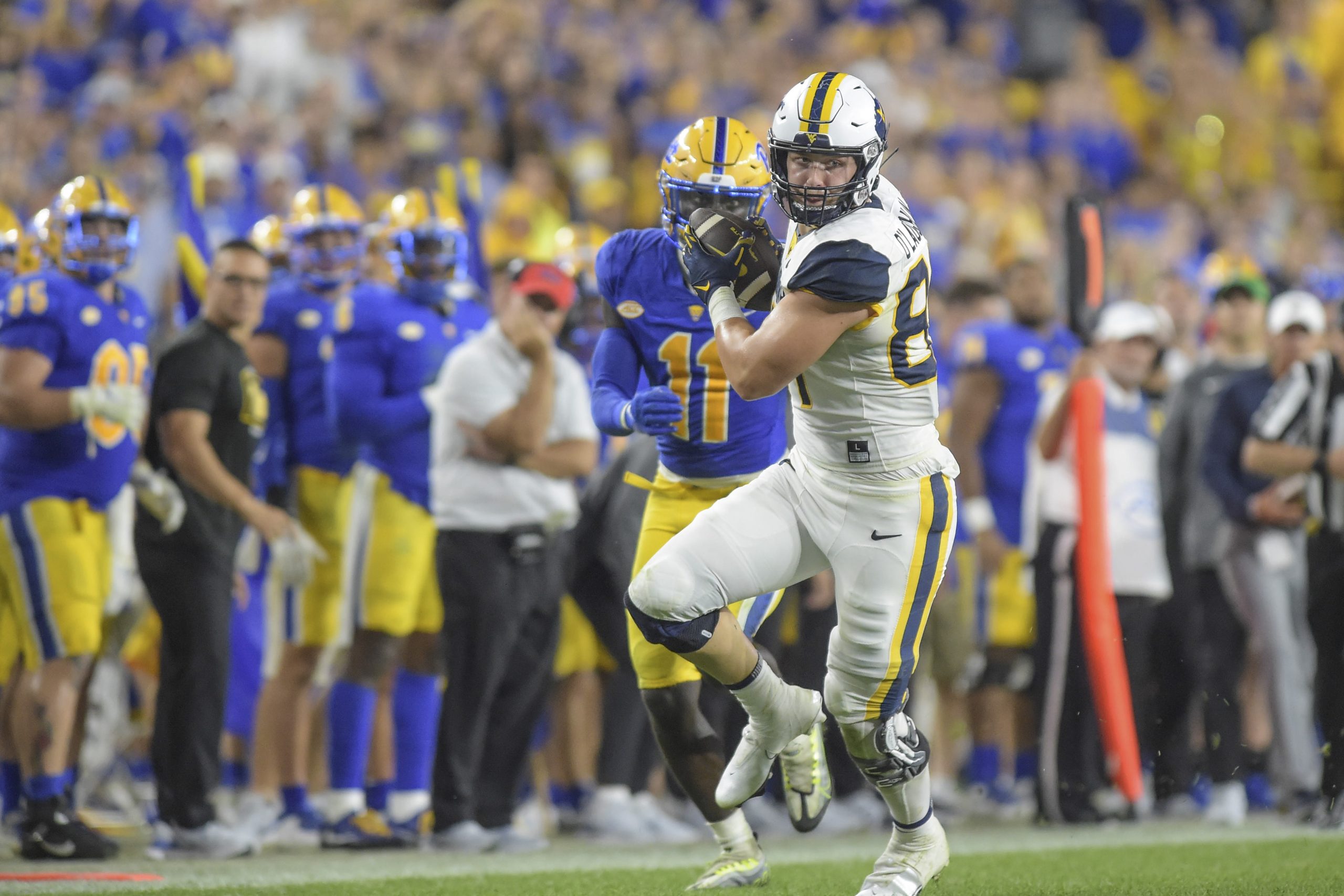 WVU tight end Mike O'Laughlin knocks off rust vs. Pitt after second major knee injury